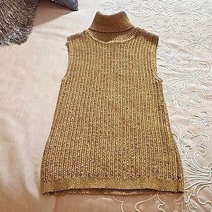 XOXO Women's Sleeveless Metalic Gold Turtleneck M